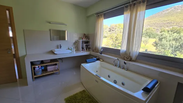 Villa with lake and sea views - Limni Vouliagmenis, Korinthia, Peloponnese