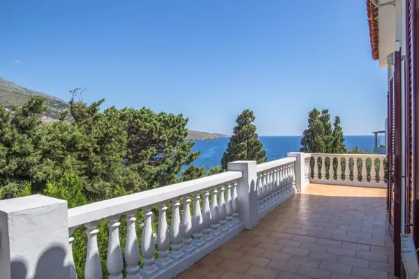 Traditional house with panoramic sea views over Batsi bay - Batsi, Andros, Cyclades Islands