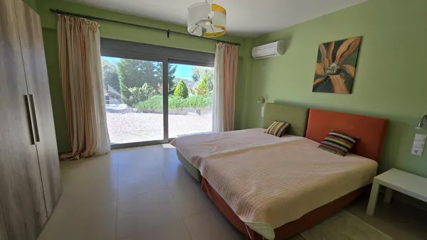 Villa with lake and sea views - Limni Vouliagmenis, Korinthia, Peloponnese