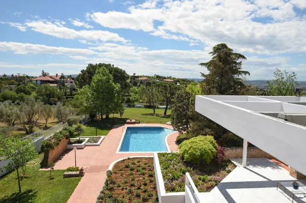 Contemporary Elegance: A Gated Villa Retreat in Thessaloniki - Thermi, Thessaloniki