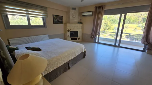 Villa with lake and sea views - Limni Vouliagmenis, Korinthia, Peloponnese