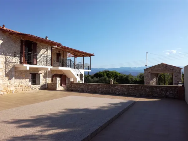 Spacious stone built villa close to Sparta - Sparti, Peloponnese