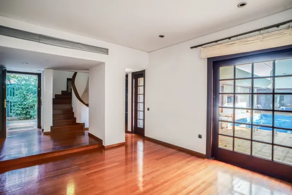 Maisonette with Lift & Master Suites - Ekali, Athens, Attica