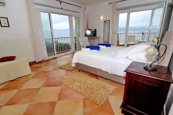 Beachfront villa - Apraos, Corfu, Ionian Islands