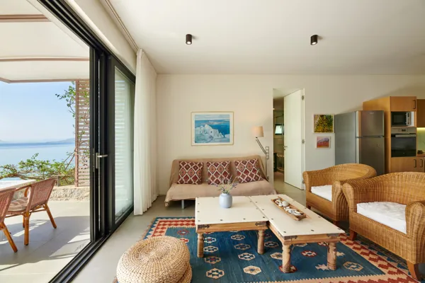 Elegant modern property located in a picturesque cove - Kitries, Messinia, Peloponnese