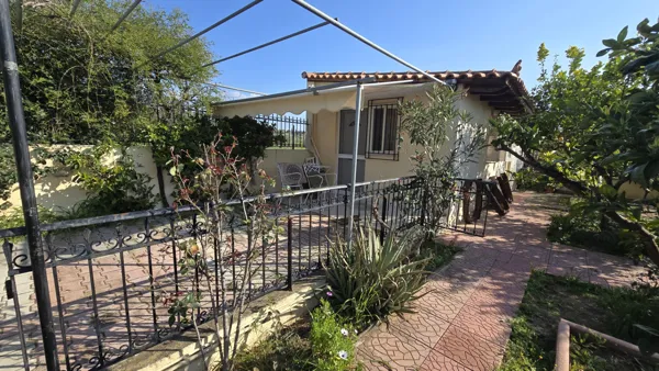 Beautiful house in Loutraki with mountain and sea view - Loutraki, Korinthia, Peloponnese