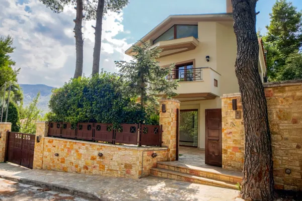 Residence surrounded by nature in Dionysos - Dionysos, Athens, Attica
