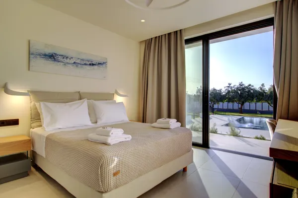 An elegant villa just steps from the beach - Acharavi, Corfu, Ionian Islands