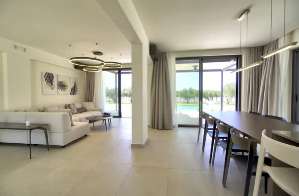 An elegant villa just steps from the beach - Acharavi, Corfu, Ionian Islands