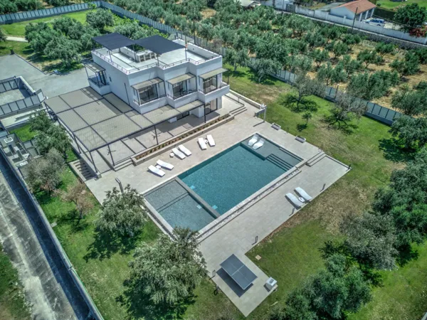 An elegant villa just steps from the beach - Acharavi, Corfu, Ionian Islands