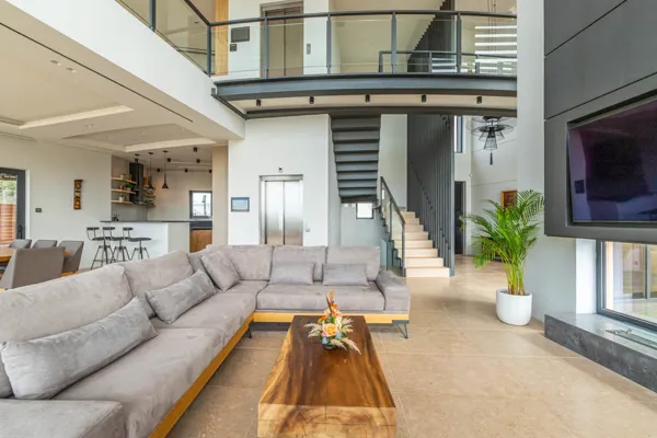 Luxury villa with advanced award-winning technology in Lagonissi - Lagonissi, Athens Riviera, Attica