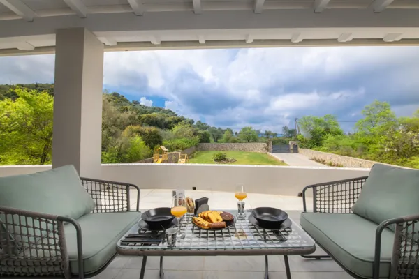 Luxury villa in a private environment - Kontokali, Corfu, Ionian Islands