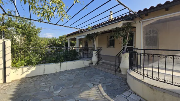 Beautiful house in Loutraki with mountain and sea view - Loutraki, Korinthia, Peloponnese