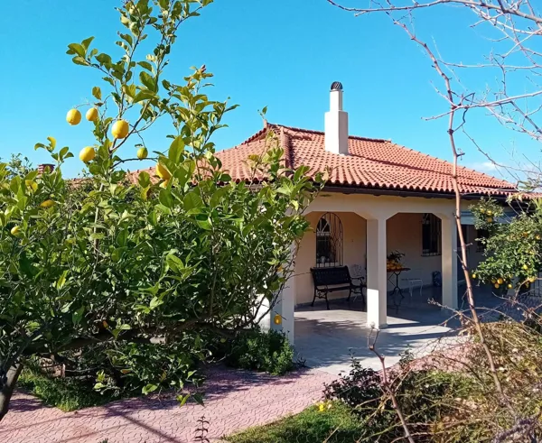 Beautiful house in Loutraki with mountain and sea view - Loutraki, Korinthia, Peloponnese