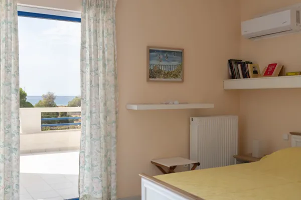 A villa combining comfort and excellent location - Sounio, Attica