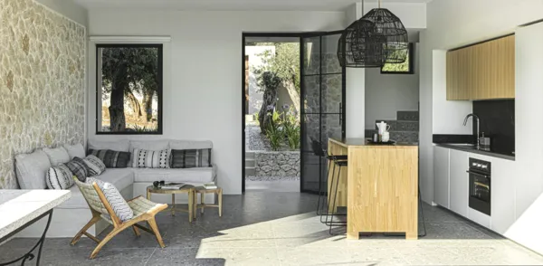 Immaculately finished property - Paramonas, Corfu, Ionian Islands