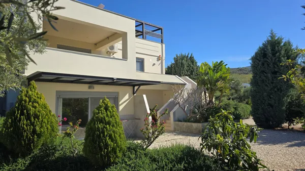 Villa with lake and sea views - Limni Vouliagmenis, Korinthia, Peloponnese