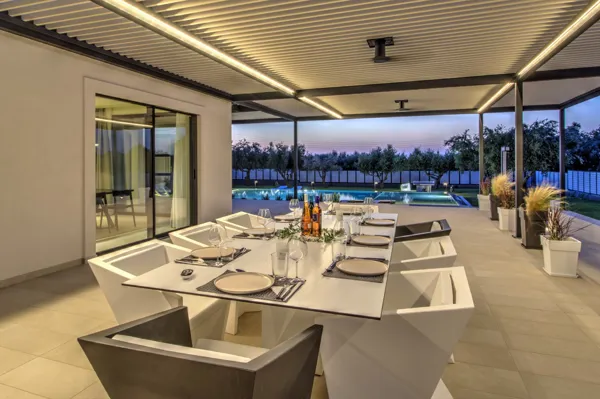 An elegant villa just steps from the beach - Acharavi, Corfu, Ionian Islands