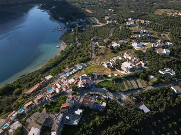 Great located plot overlooking Kournas lake - Kournas, Chania, Crete