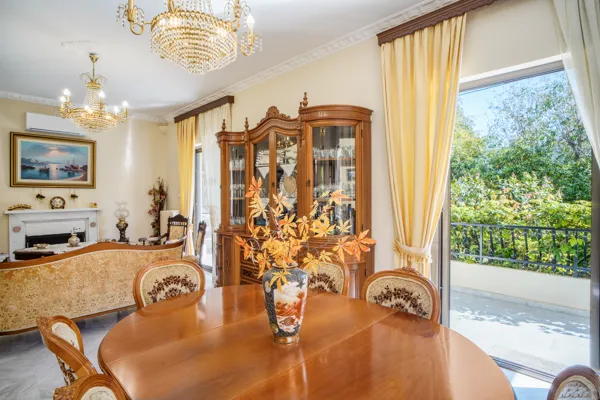 Classic Style Furnished Apartment - Palaio Psychico , Athens, Attica