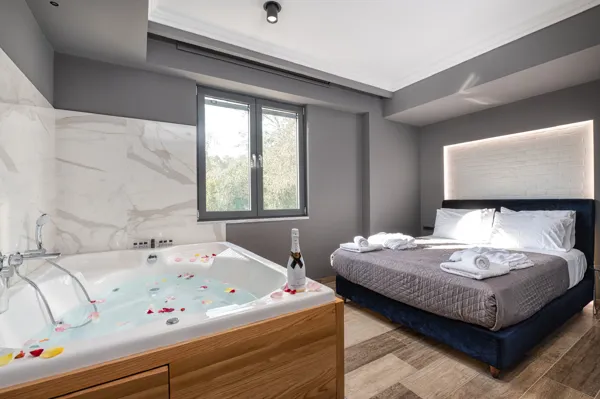 Luxury villa in a private environment - Kontokali, Corfu, Ionian Islands
