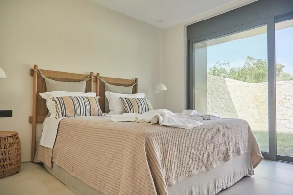 Dream holidays property, with investment interest - Perithia, Corfu, Ionian Islands