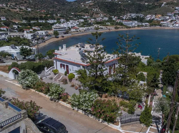 Traditional house with panoramic sea views over Batsi bay - Batsi, Andros, Cyclades Islands