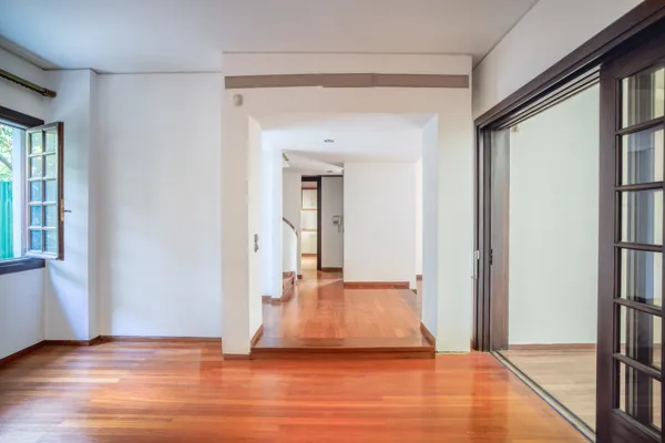 Maisonette with Lift & Master Suites - Ekali, Athens, Attica