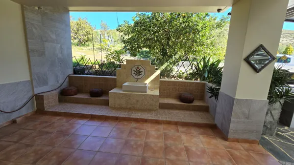 Villa with lake and sea views - Limni Vouliagmenis, Korinthia, Peloponnese