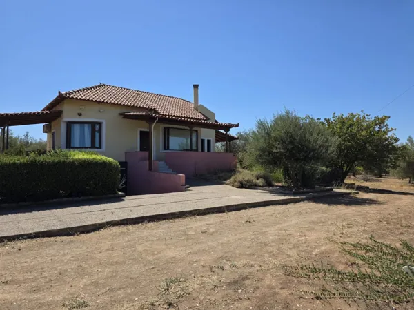Three levels country house with sea views in Vochaiko - Vrachati, Korinthia, Peloponnese