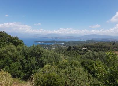 Land plot with panoramic views 