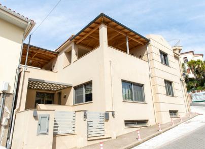 Luxurious construction property