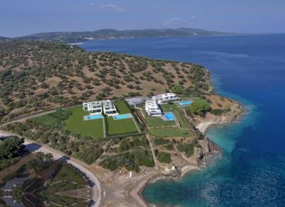 Beachfront, newly-built villa