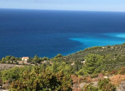 Land plot offering panoramic sea views