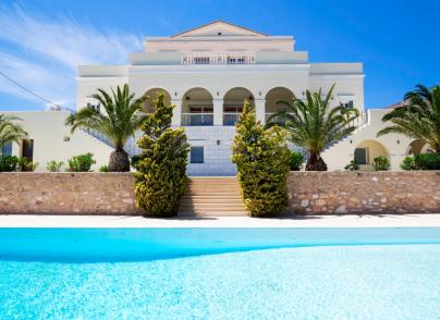 Beachfront Neoclassical luxury mansion