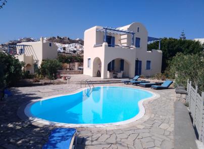 Villa in Akrotiri with caldera views and private pool