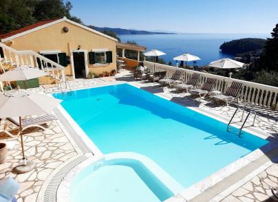 Holiday house providing beautiful sea views 