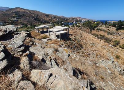 Unfinished villa close to the sea in Kea Island