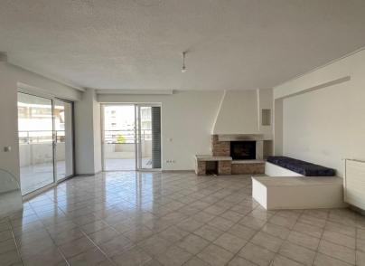 Fully renovated 3rd floor apartment in Palaio Faliro