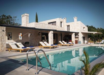 Beautiful, newly-built villa
