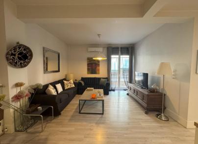 Fully renovated apartment in Koukaki