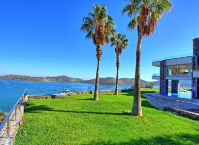 Luxury Hilltop Villa with Sea Views