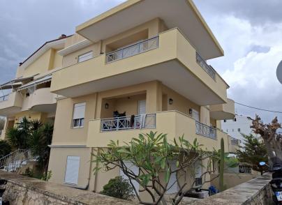 Cozy Apartment with Private Garden in Sitia