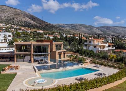 Luxury villa with advanced award-winning technology in Lagonissi