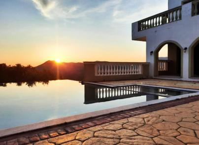 Holiday house with panoramic views