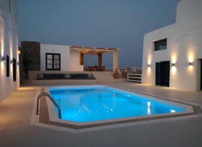 A villa blending traditional Myconian living with modern comforts 