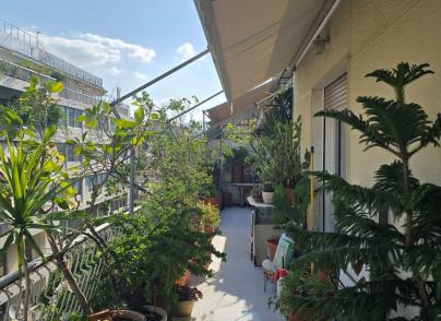 Great located 6th floor apartment in Athens
