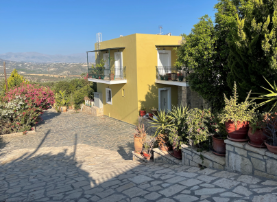 Spacious Detached House with Lush Private Fruit Gardens