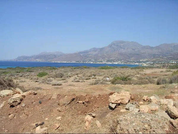 Land plot with large sea frontage - Makrygialos, Lasithi, Crete
