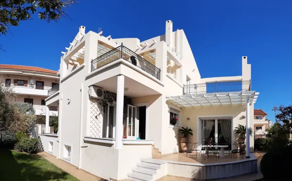 Luxurious Villa with a distinguished architecture - Thrakomakedones, Attica